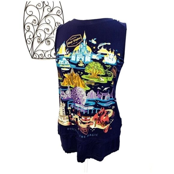 Disney Tops - NWOT Disney Top